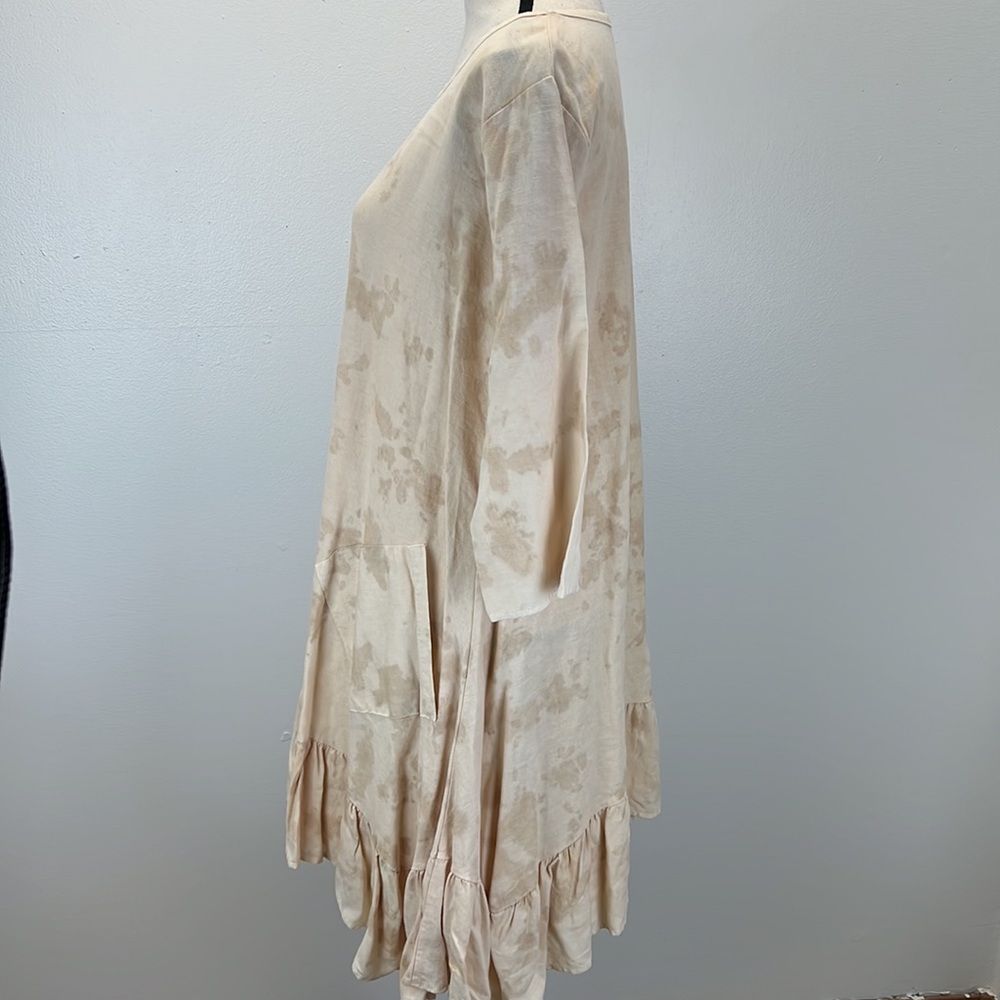 ⭐️L&B Lucky & Blessed nwt tea dyed crochet flower asymmetrical hem dress M - Picture 2 of 14